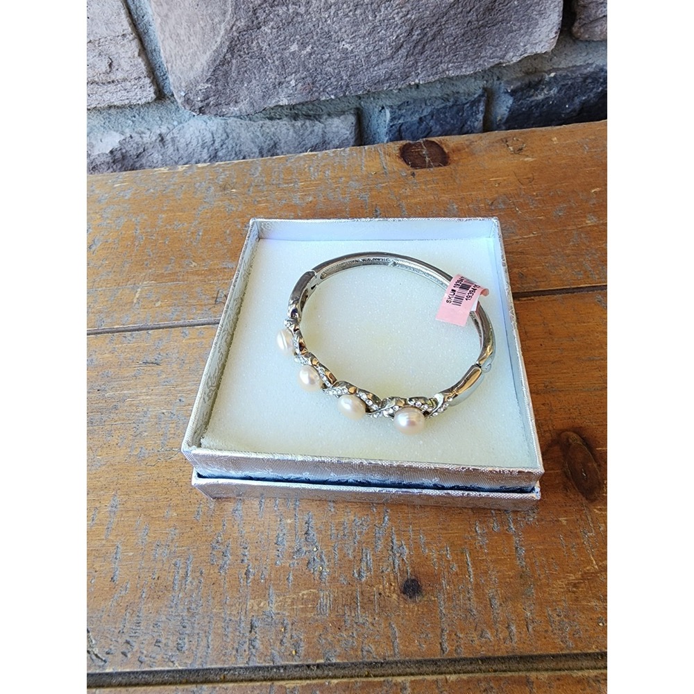 Faux Pearl Rhinestone Hinged Bangle Bracelet Silver Tone w/ Box - Picture 11 of 13